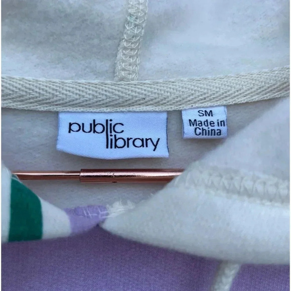Public Library Womens Loose Fit Cropped Hoodie Sweatshirt White Purple Sz Small - Picture 3 of 7